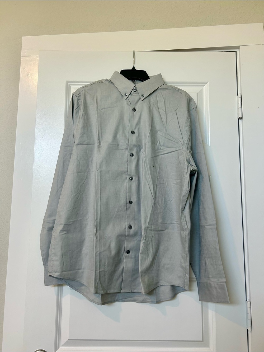 Men's Light Gray Button-Up Dress Shirt